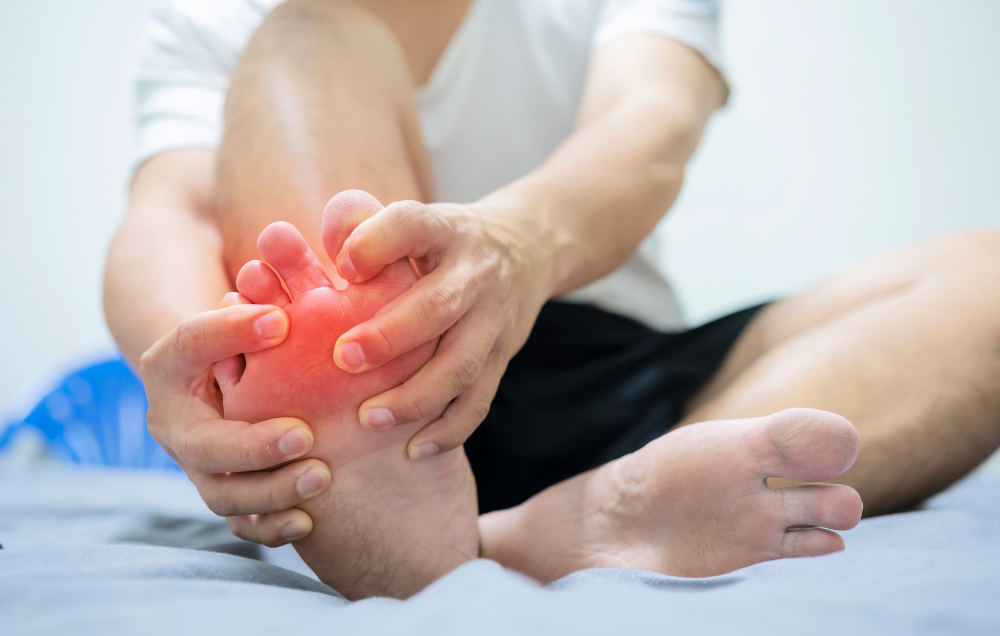 Gout in the foot: 6 common causes and 7 treatments